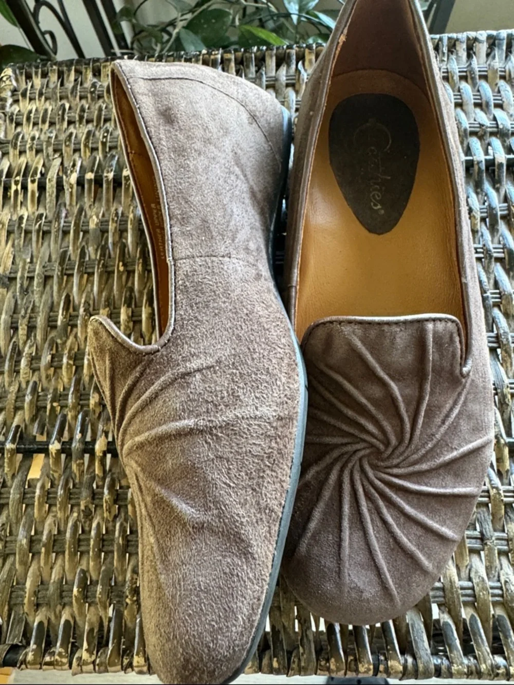 Earthies Zuma Dark Taupe Slip‎ on Loafer Women’s Size 5
